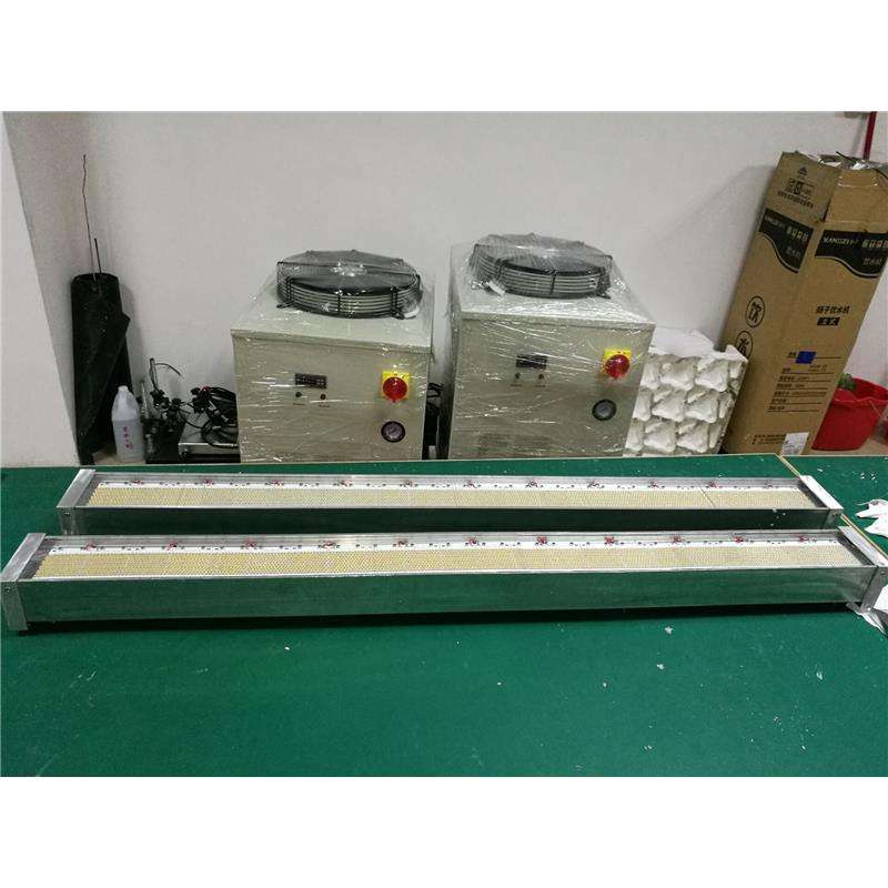 使用LED UV固化燈設備